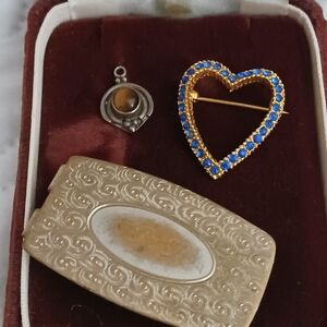 Small Haul Vintage Mamselle Heart Money Clip Tigers Eye Pendant